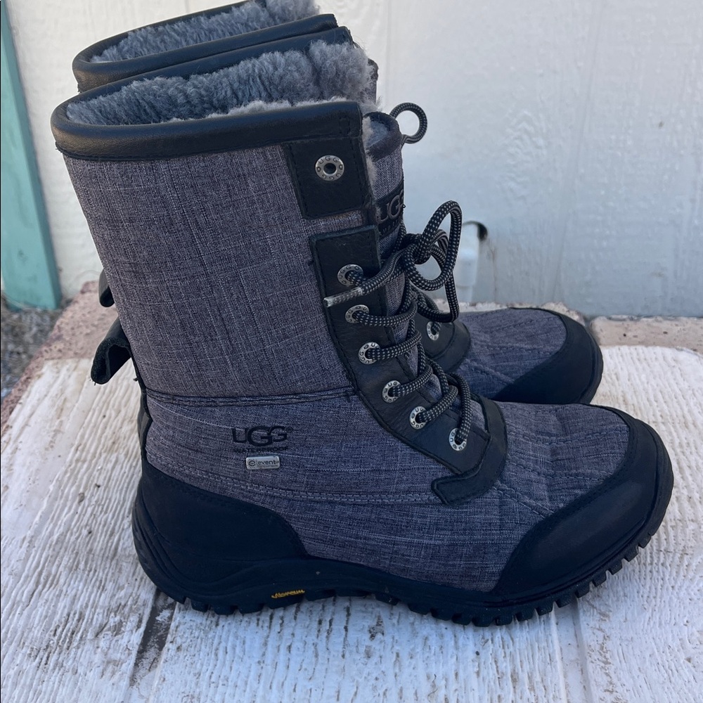 Ugg Adirondack II Waterproof Boots 1005589 size 9